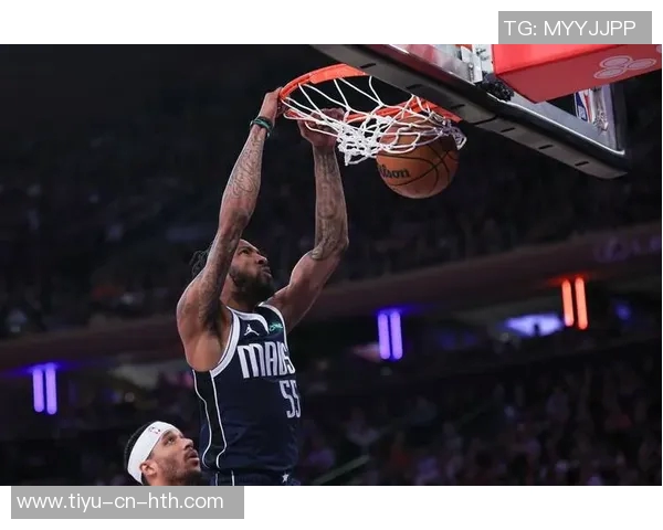 小琼斯专注比赛表现不在乎裁判判罚全力以赴追求胜利