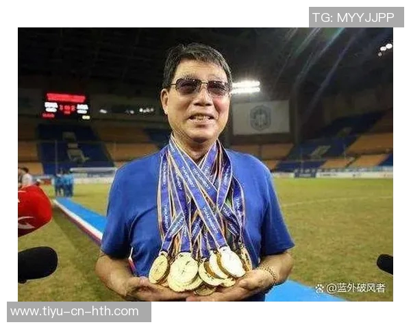 徐根宝高龄仍陪伴U20球员为他们付出辛劳感动球员心声